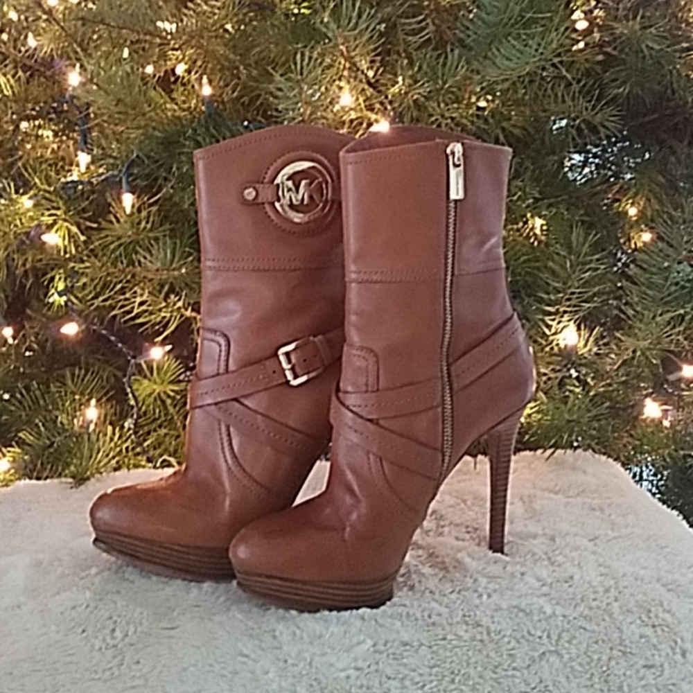 Michael Kors Leather Heeled Boot with Gold Buckle - Picture 1 of 6